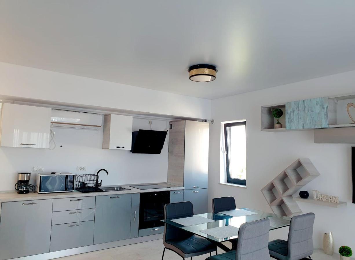 Seafront Papaya Apartment นาโวดาริ ภายนอก รูปภาพ
